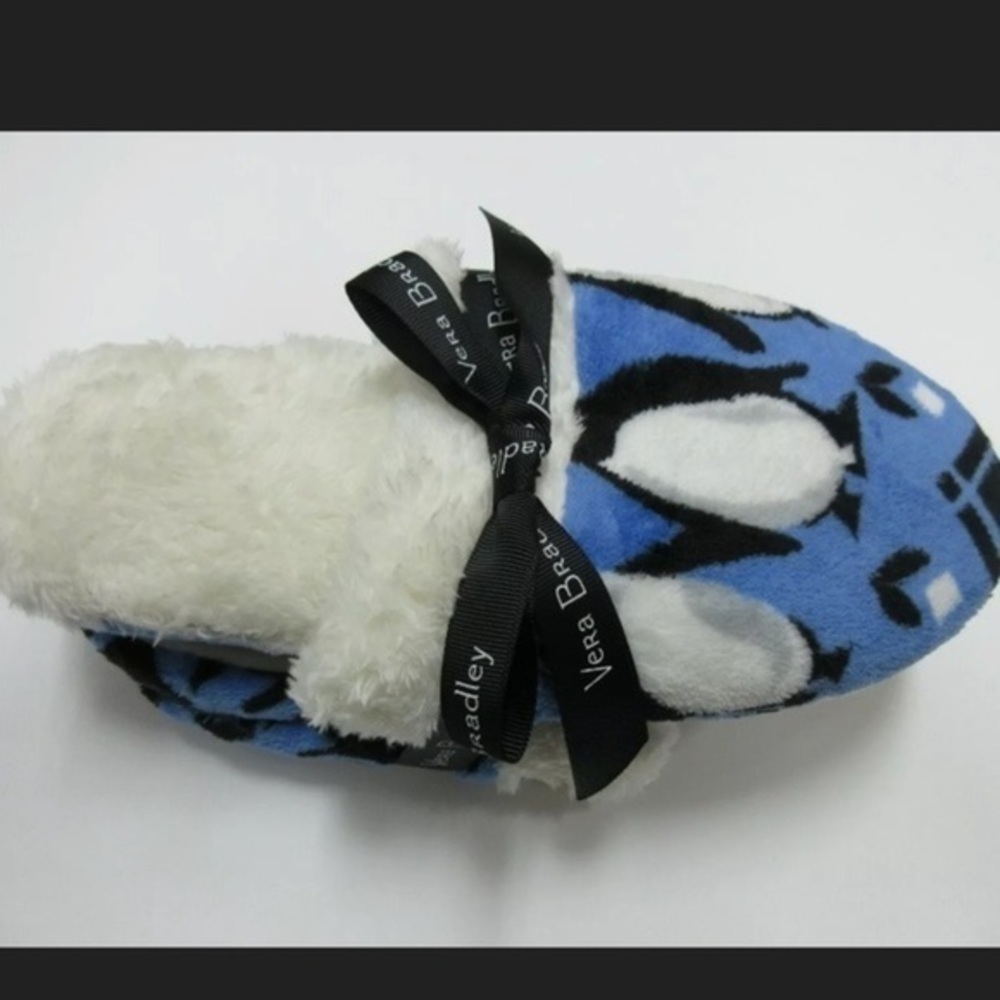 NWT Vera bradley fleece slippers - Picture 1 of 2